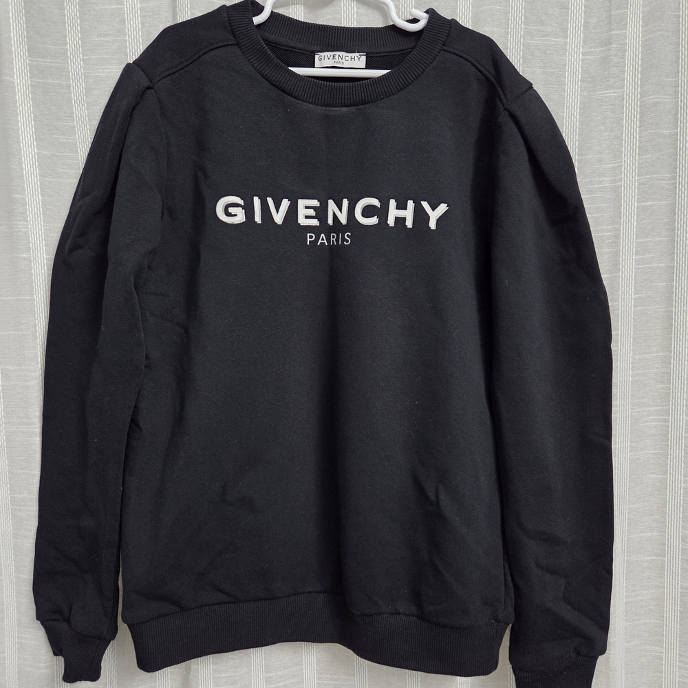 Givenchy Black Sweatshirt  small